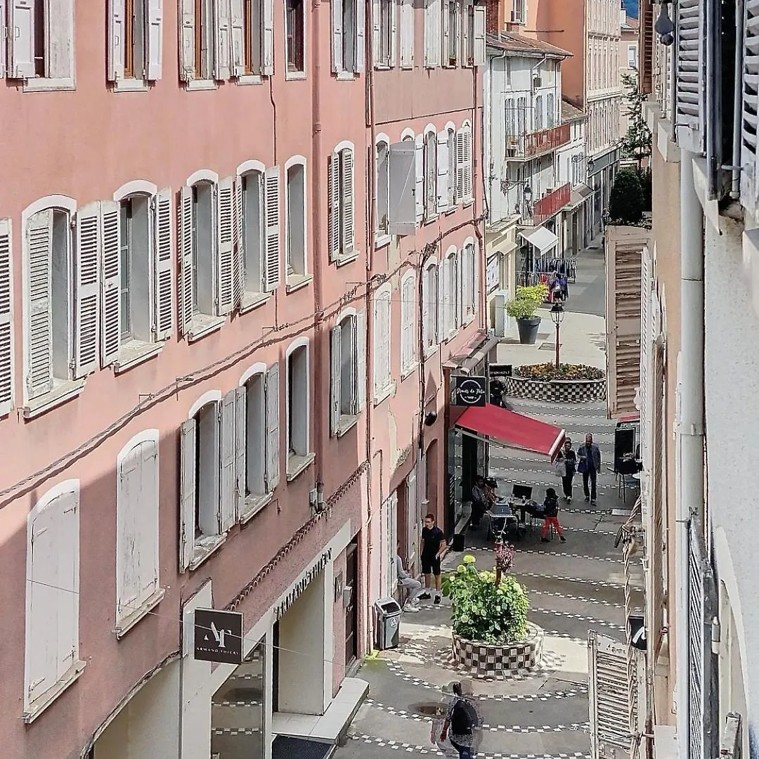 Le Loft, 2 Chambres 85 M2, Hyper Centre, Proche Gare Voiron 0*,