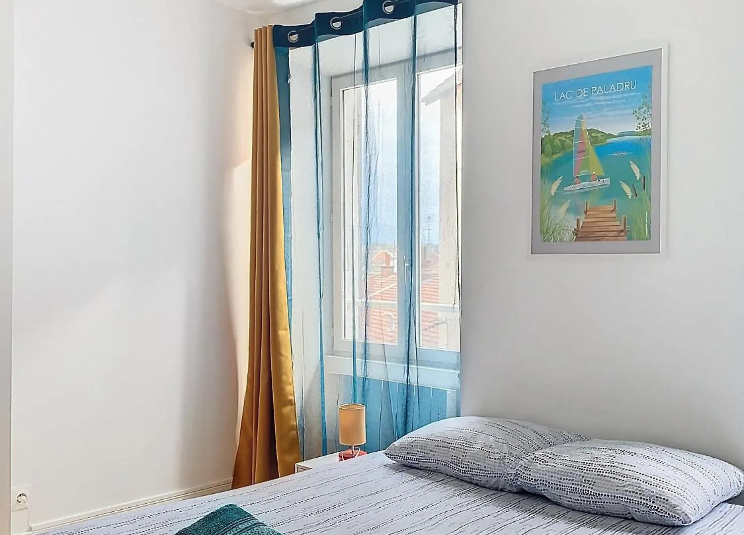 Le Loft, 2 Chambres 85 M2, Hyper Centre, Proche Gare Voiron 0*,  France